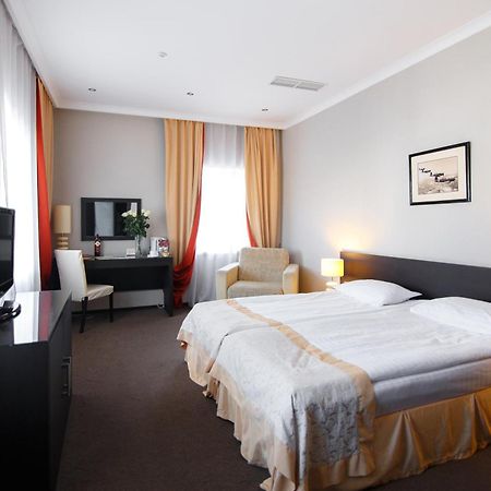 Optima Kropyvnytskyi Hotel Luaran gambar