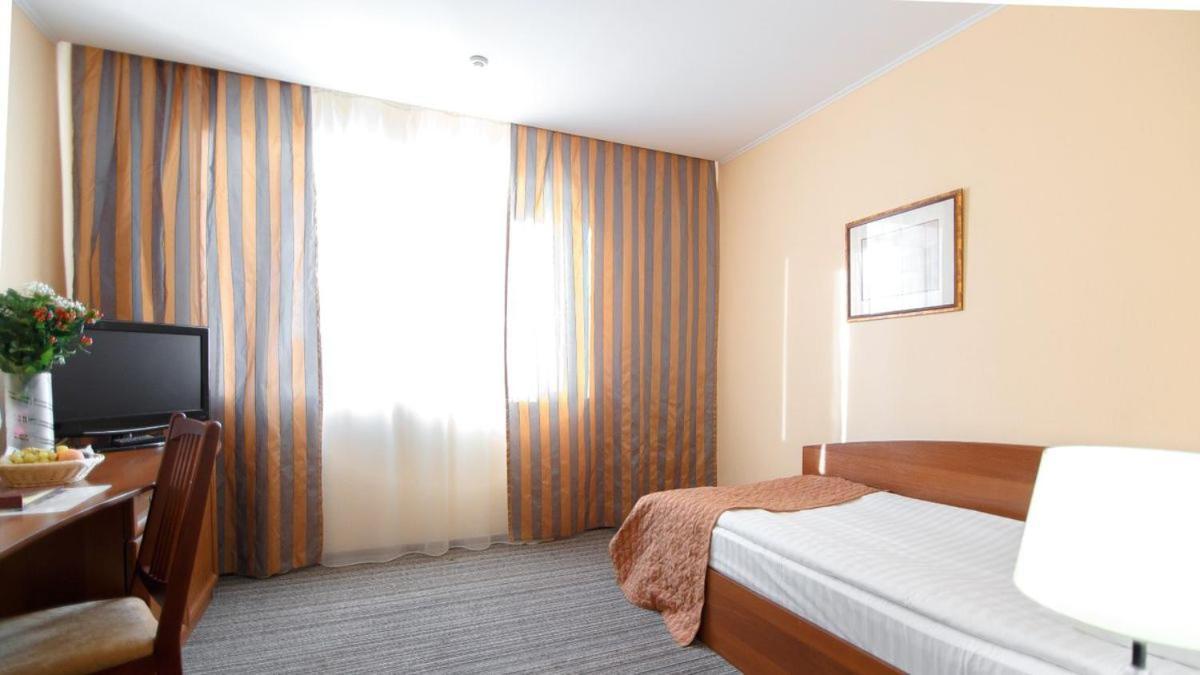 Optima Kropyvnytskyi Hotel Luaran gambar