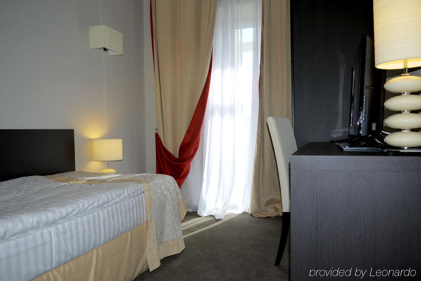 Optima Kropyvnytskyi Hotel Luaran gambar