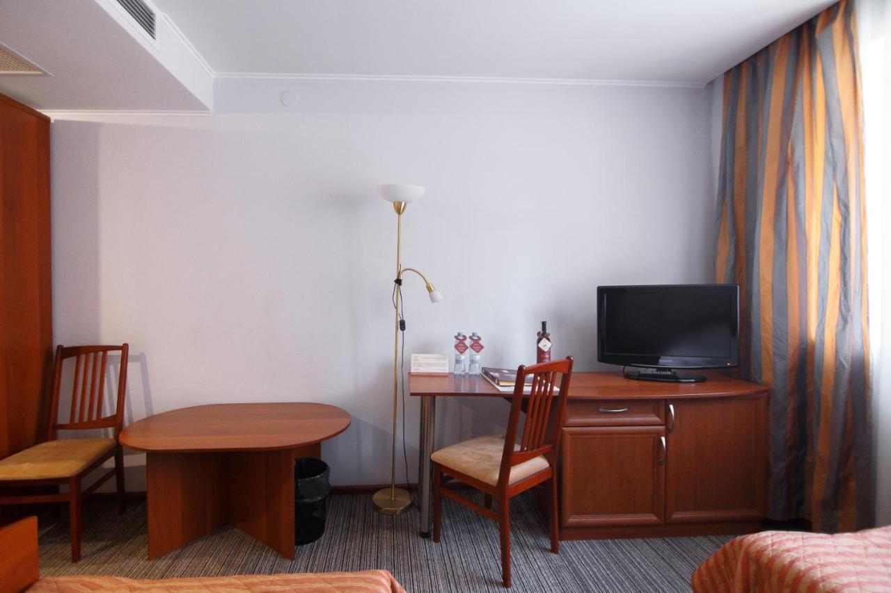 Optima Kropyvnytskyi Hotel Luaran gambar