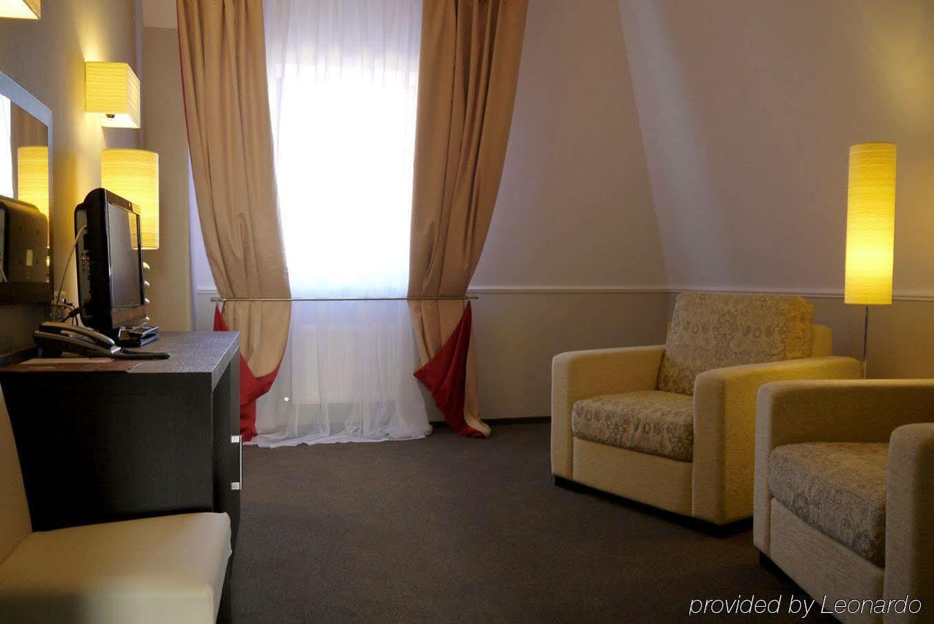 Optima Kropyvnytskyi Hotel Luaran gambar